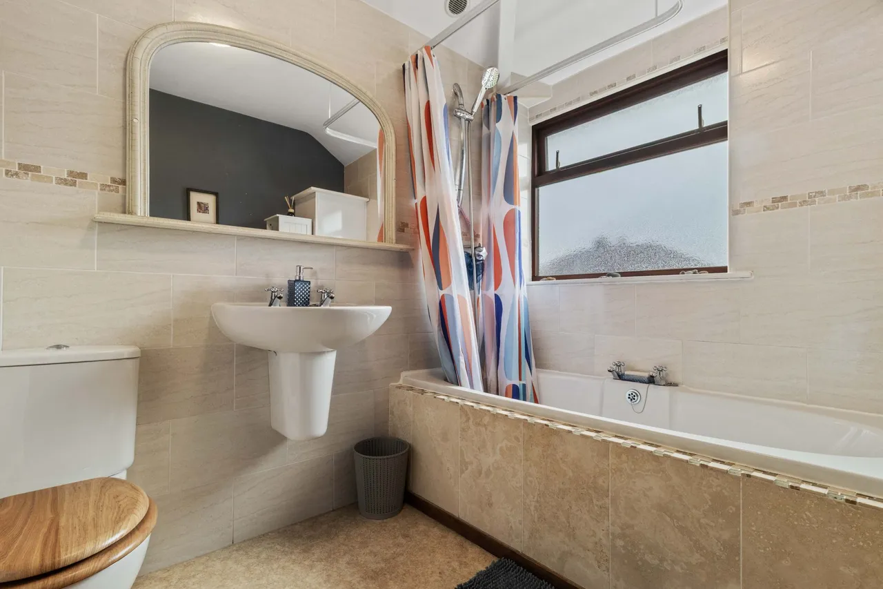 Rydal Avenue, Warrington, Warrington, WA4 6AT, photo 18
