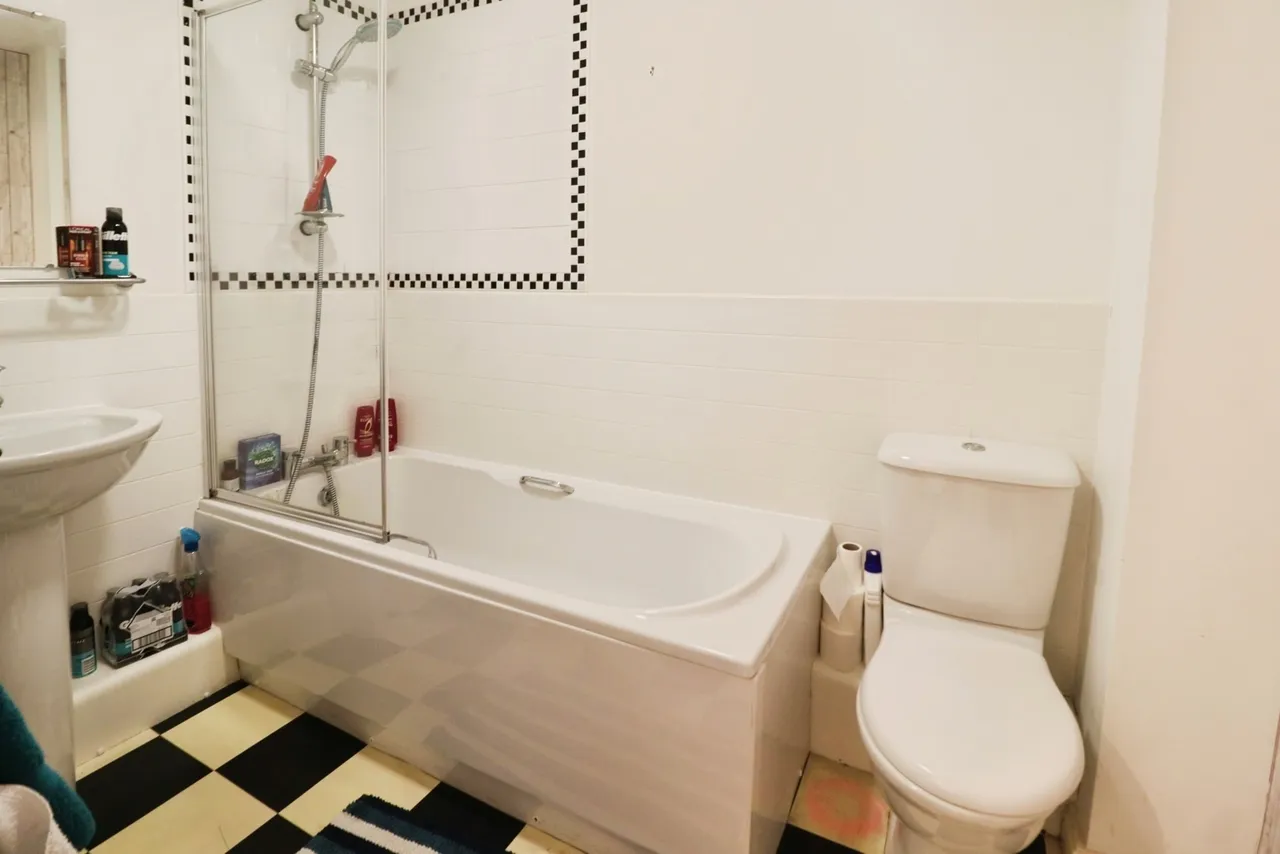 Wyncliffe Gardens, Cardiff, CF23, photo 13
