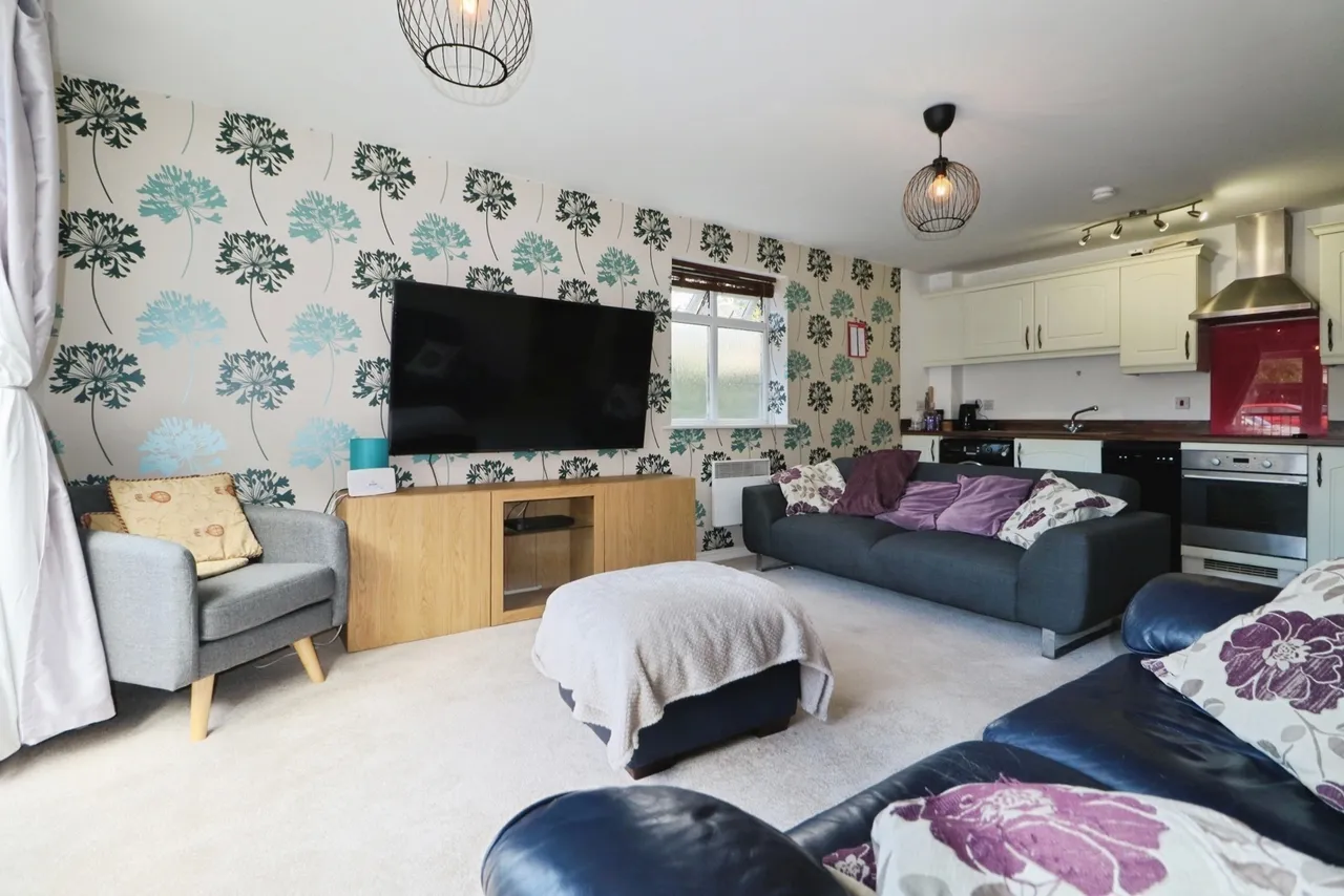 Wyncliffe Gardens, Cardiff, CF23, photo 2