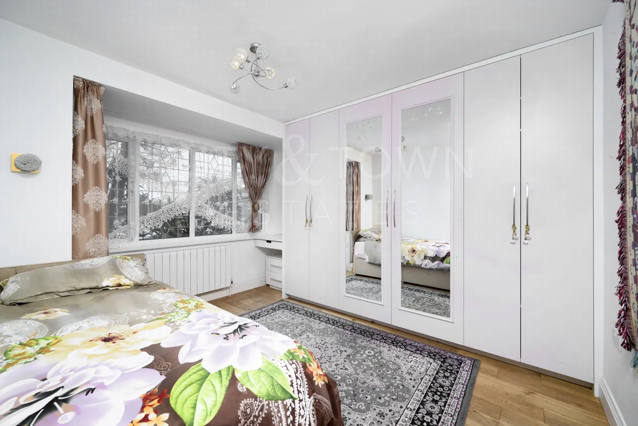 Moore Avenue, Grays, RM20, photo 13