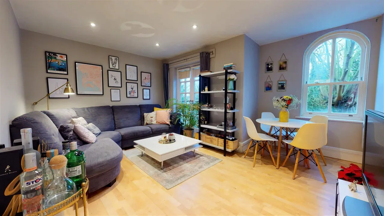 Hetton House, Station Road, Loughton, photo 2