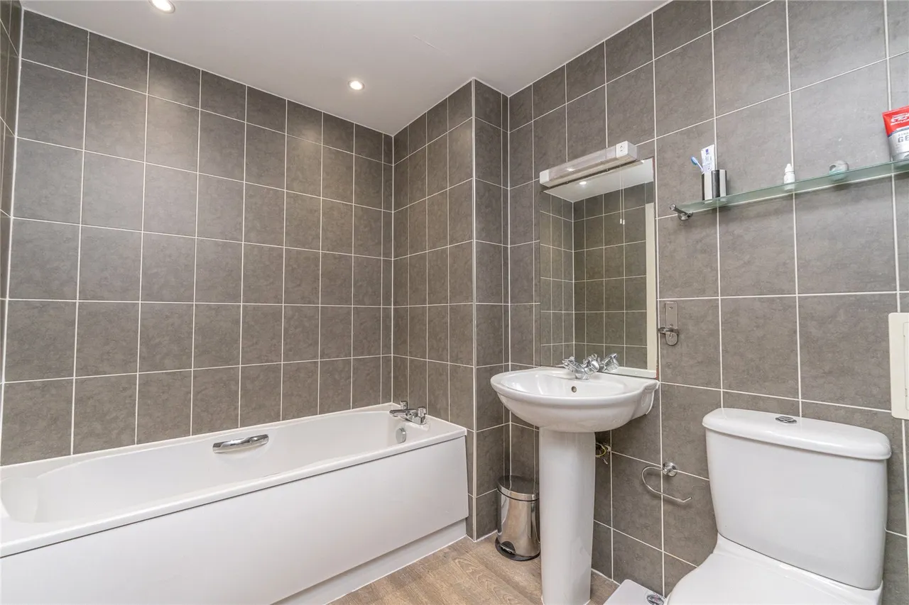 Lower Gilmore Bank, Edinburgh, EH3, photo 13