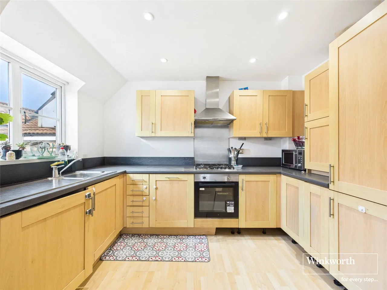 Great North Way, London, NW4, photo 5