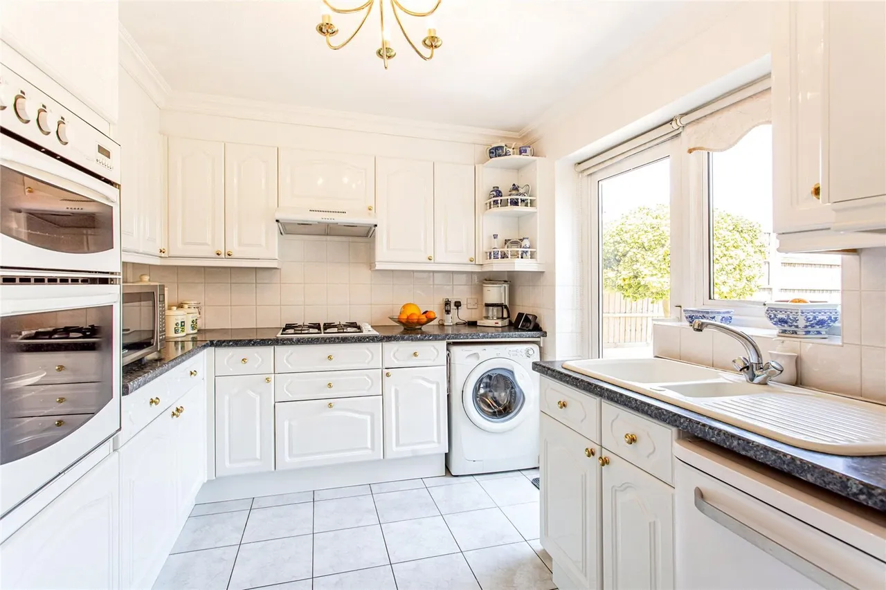 Aylesbeare, Shoeburyness, Southend-on-Sea, SS3, photo 4