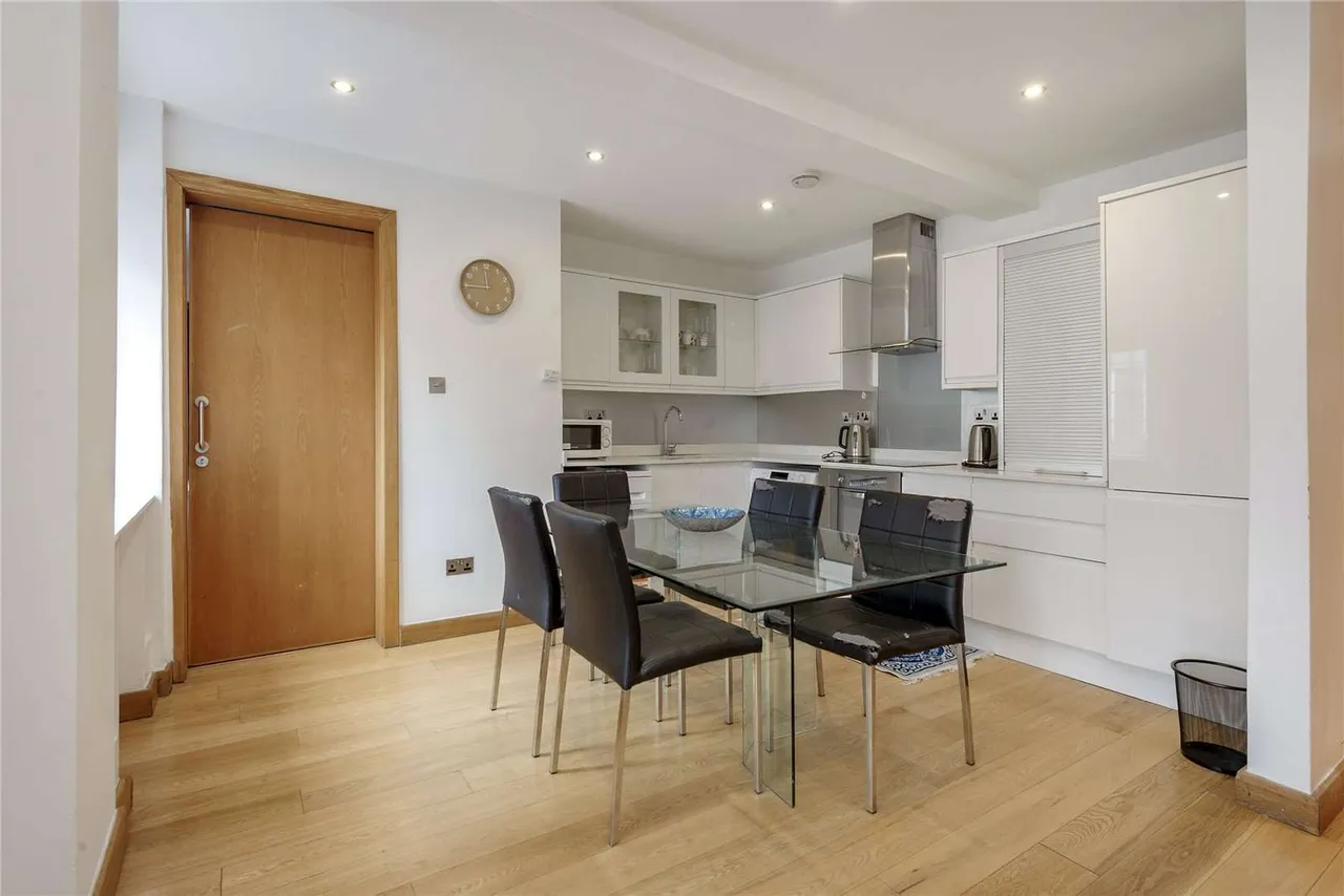 Brompton Road, London, SW3 1ET, photo 2