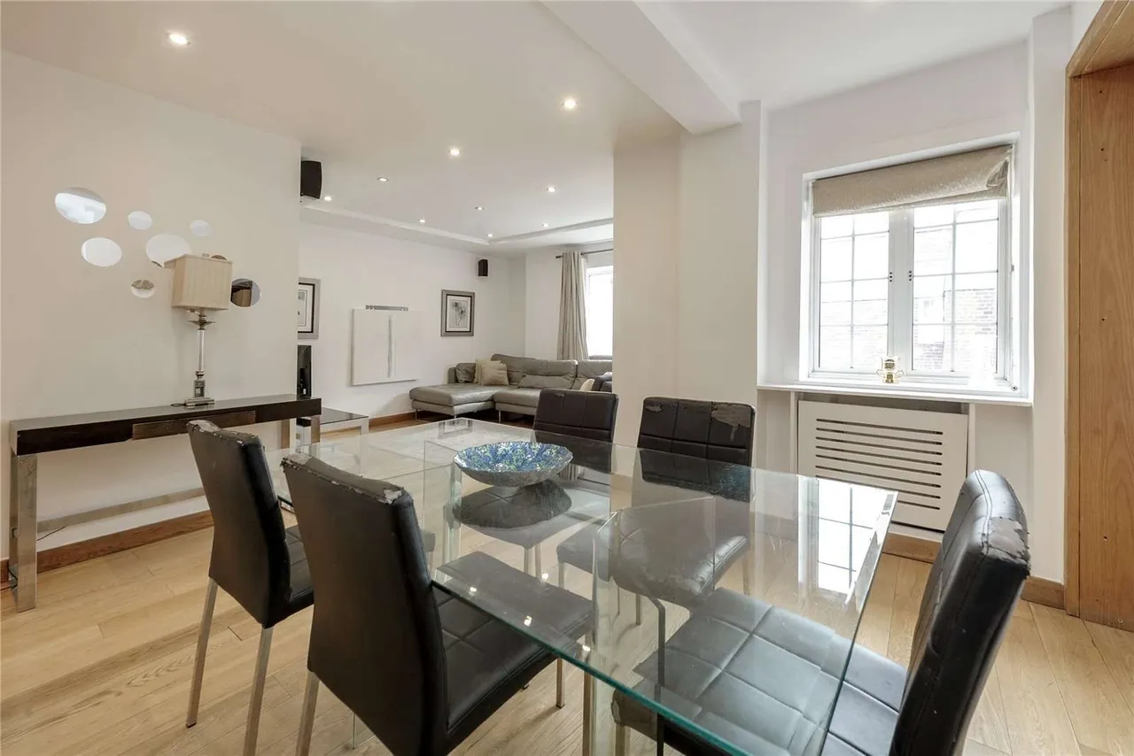 Brompton Road, London, SW3 1ET, photo 5