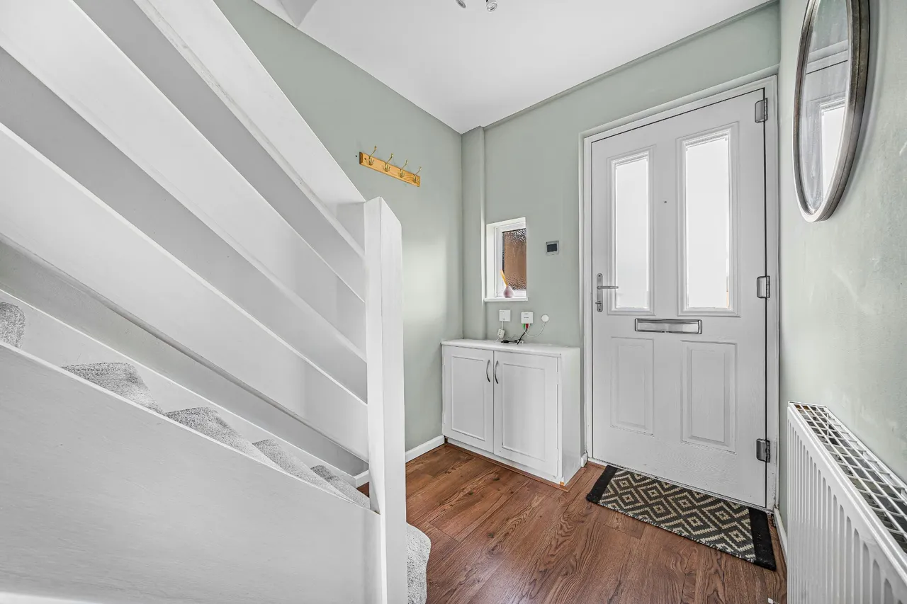 Ashbury Crescent, Guildford, GU4, photo 7