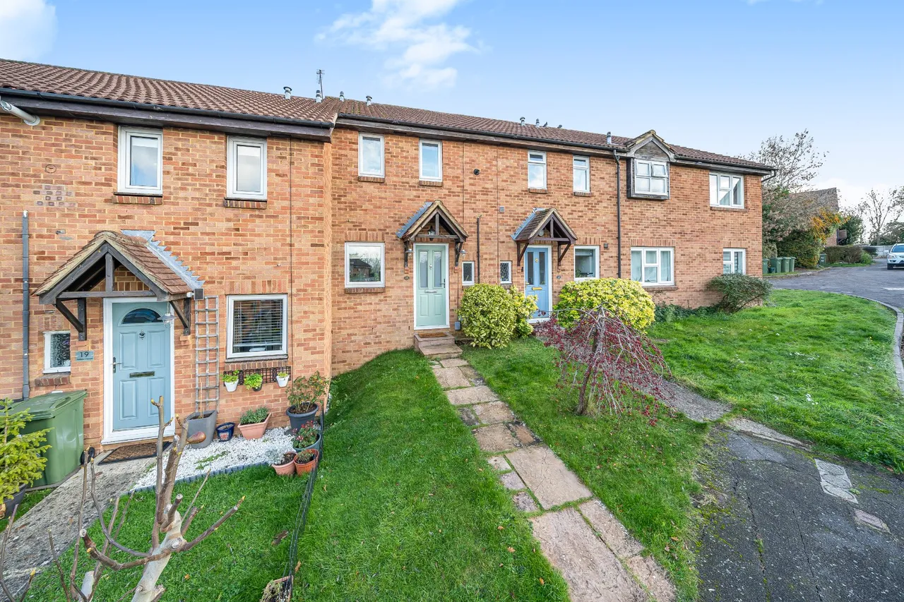 Ashbury Crescent, Guildford, GU4, photo 21