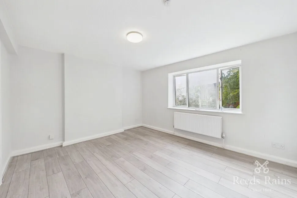 Eccles New Road, Salford, M5, photo 5