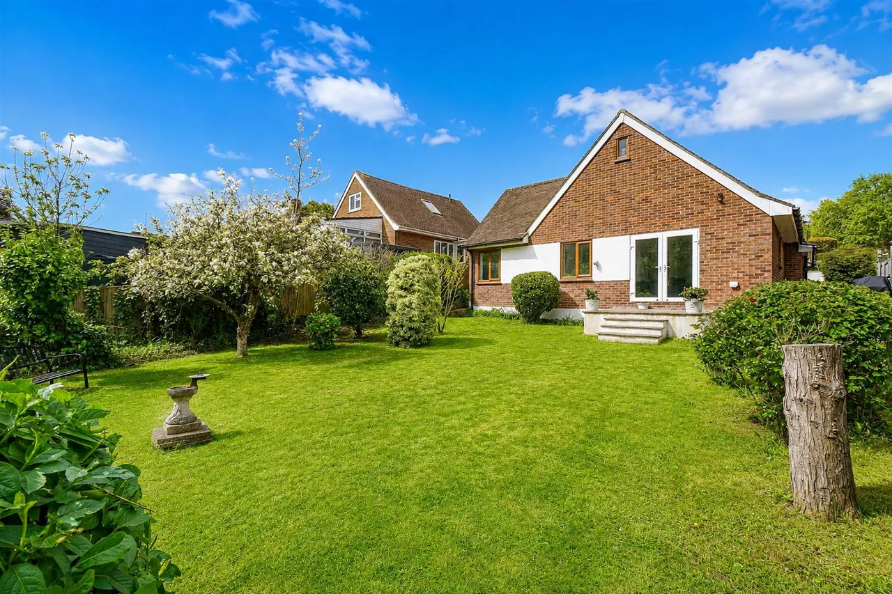Ironlatch Avenue, St. Leonards-On-Sea, photo 6