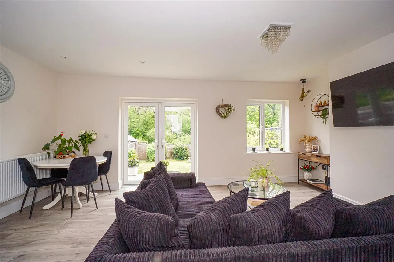 Ironlatch Avenue, St. Leonards-On-Sea, photo 12
