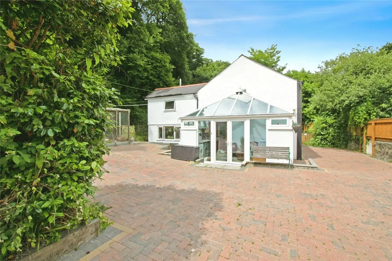 Barras Moor, Perranarworthal, TR3, photo 16