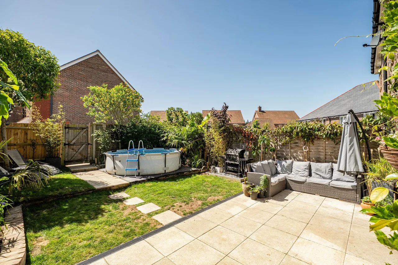 Chestnut Drive, Thakeham, RH20, photo 3