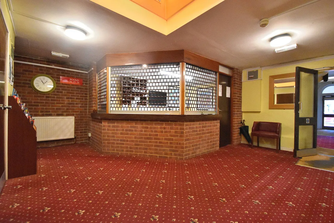 Langham Place, Northampton, NN2 6AA, photo 12