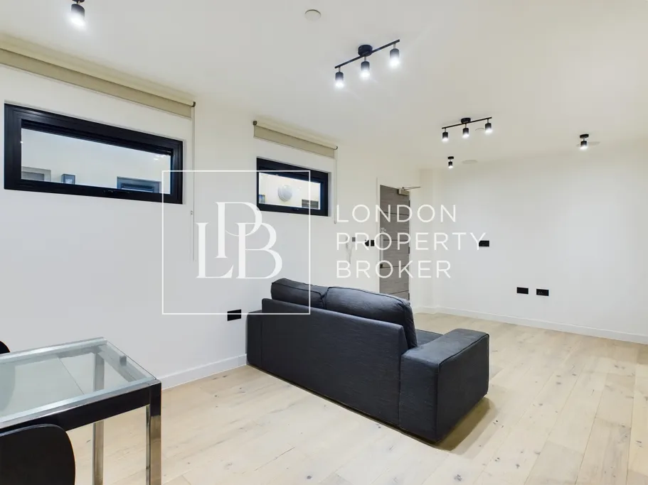 Clifford Road, London, E17, photo 5