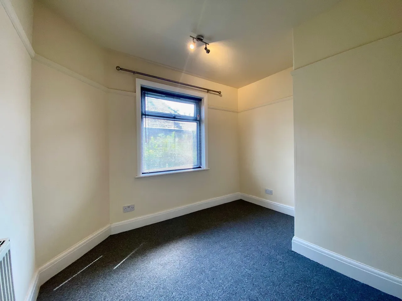 Denham, Brownedge Road, Lostock Hall, photo 9