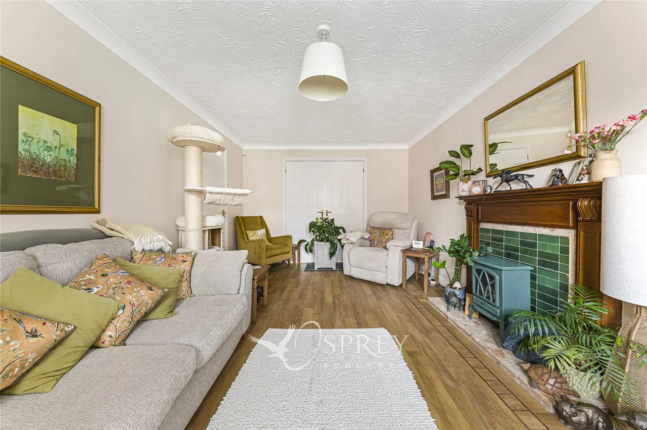 St. Christophers Drive, Oundle, PE8, photo 8