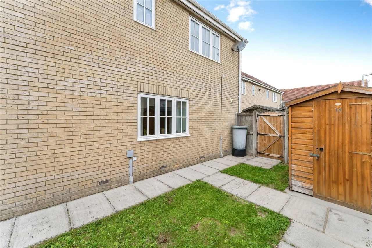 St. Andrews Close, Sutton, CB6, photo 12