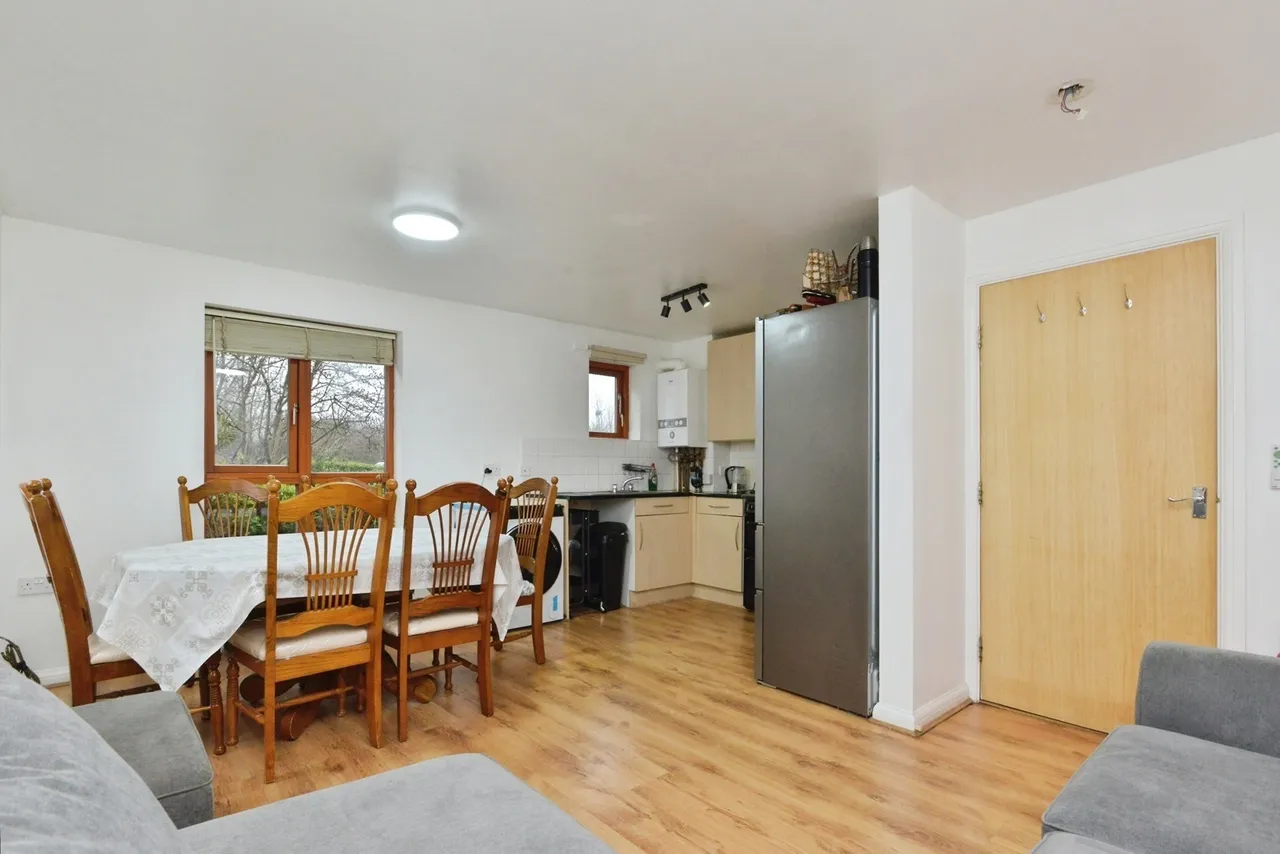 Reynolds Place, Grange Farm, Milton Keynes, Buckinghamshire, MK8, photo 6