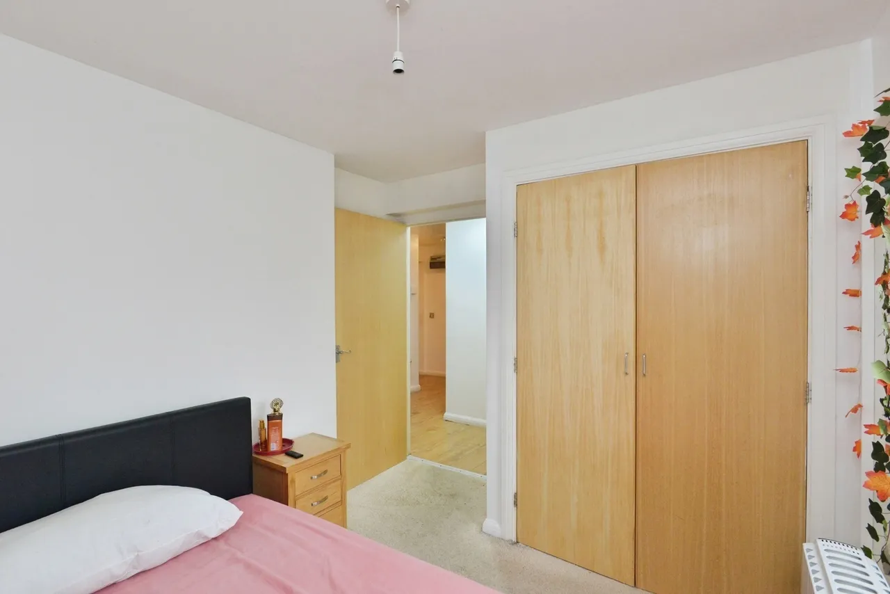 Reynolds Place, Grange Farm, Milton Keynes, Buckinghamshire, MK8, photo 4