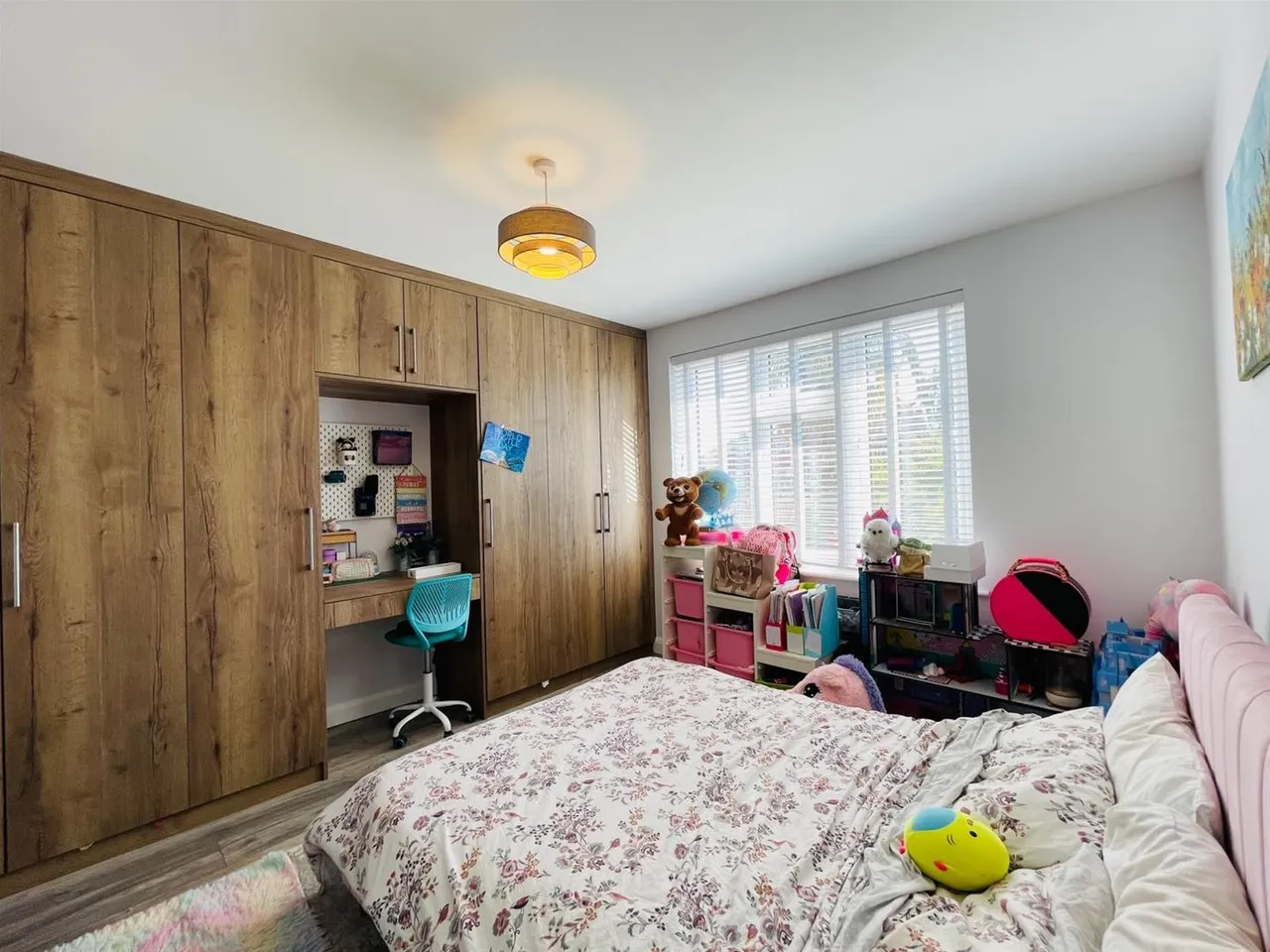 Vista Drive, Ilford IG4 5JF, photo 16