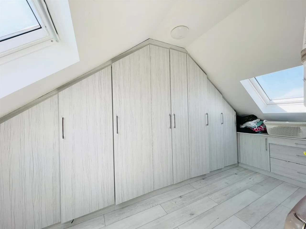 Vista Drive, Ilford IG4 5JF, photo 20