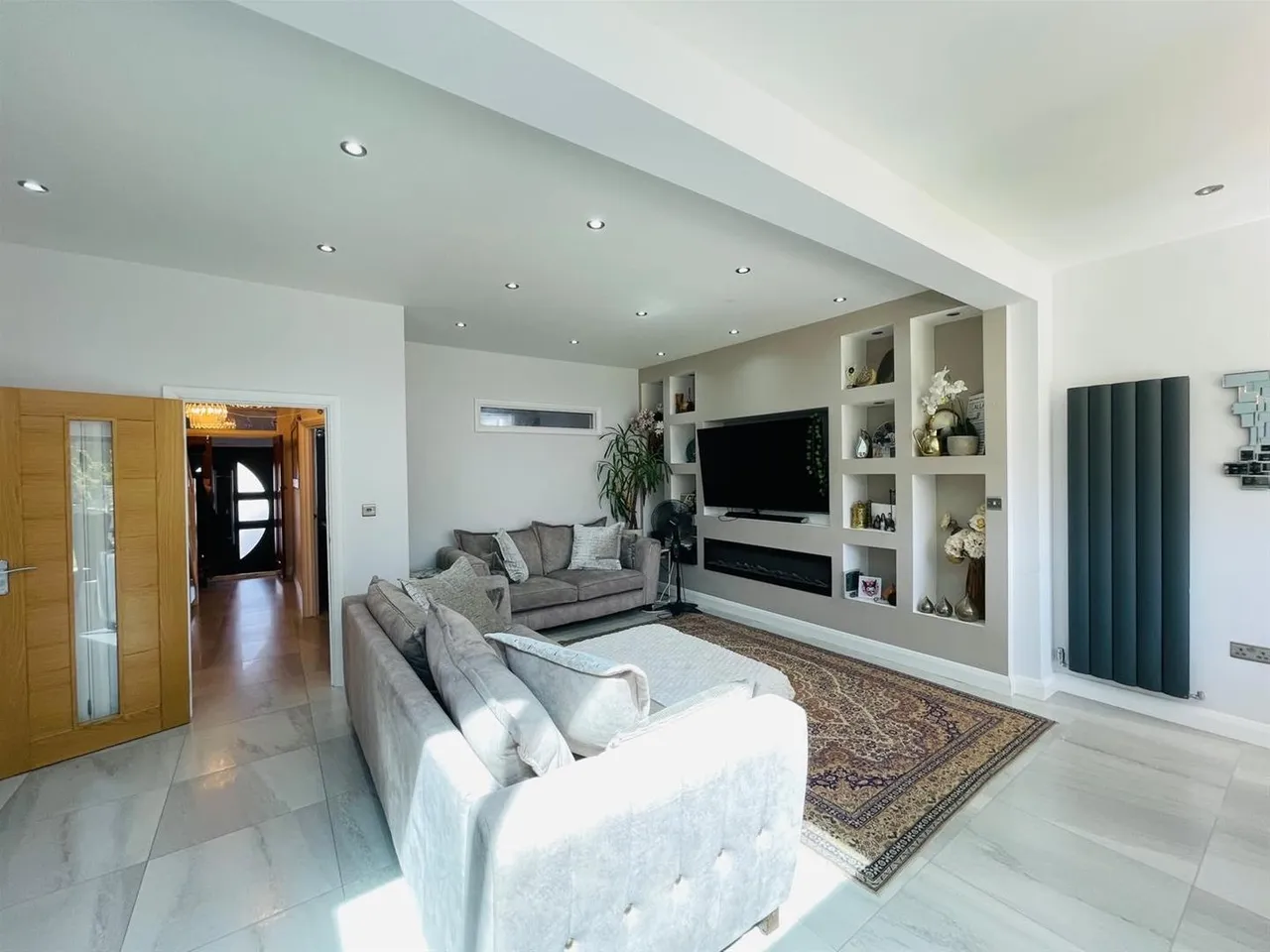 Vista Drive, Ilford IG4 5JF, photo 2