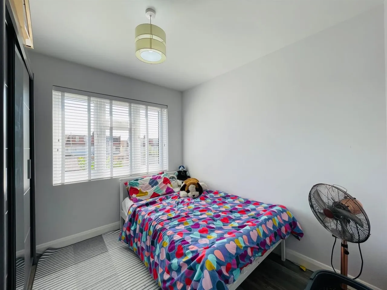Vista Drive, Ilford IG4 5JF, photo 11