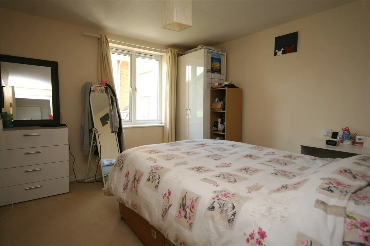 Lloyd Close, Cheltenham, GL51, photo 4