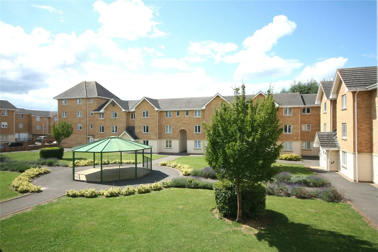 Lloyd Close, Cheltenham, GL51, photo 6