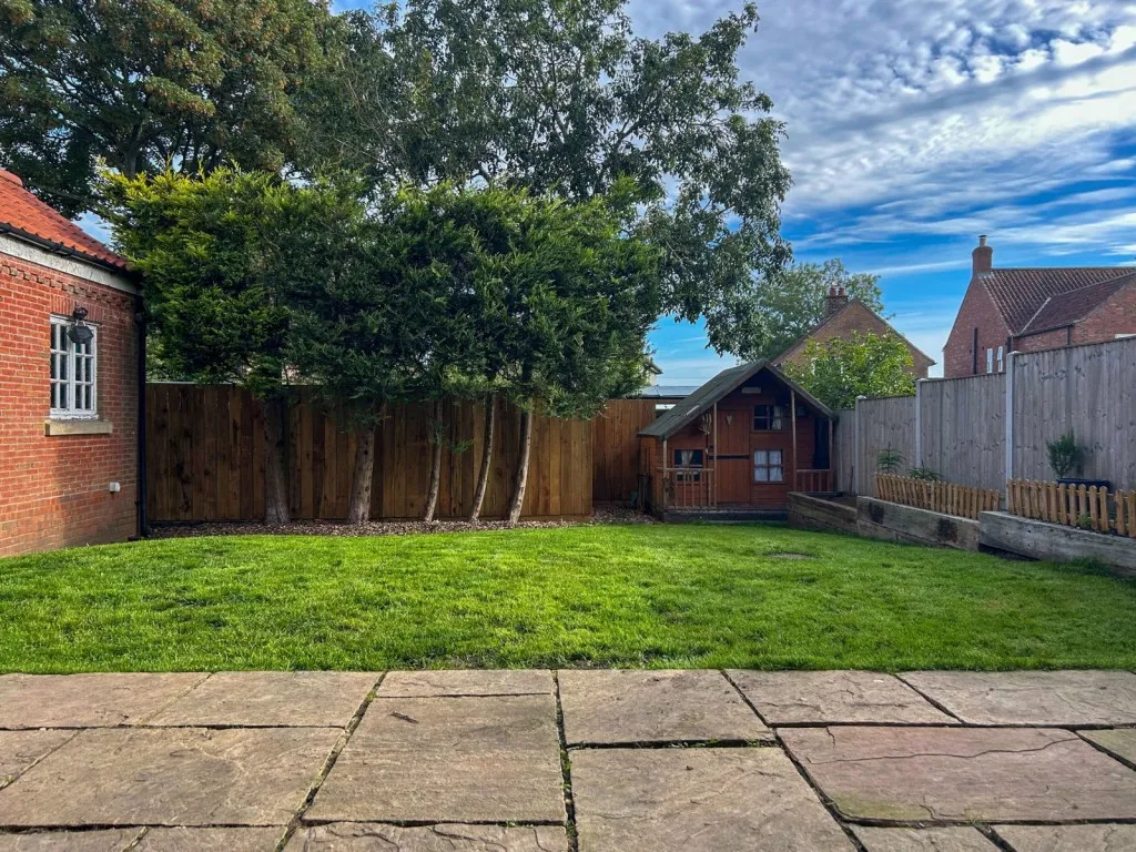 Long Marston ~ Manor Chase, YO26, photo 19