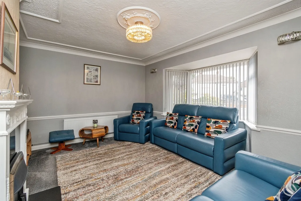 Poplar Avenue, Bentley, Walsall, photo 4