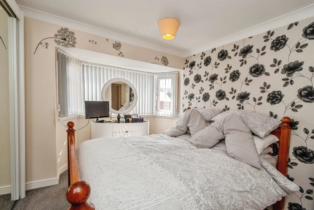 Poplar Avenue, Bentley, Walsall, photo 9