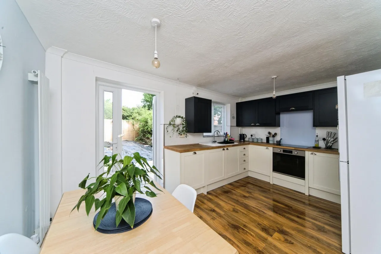 Windsor Close, Eastbourne, BN23, photo 4