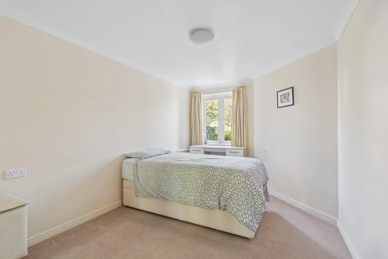 Holtsmere Close, Watford, WD25, photo 7