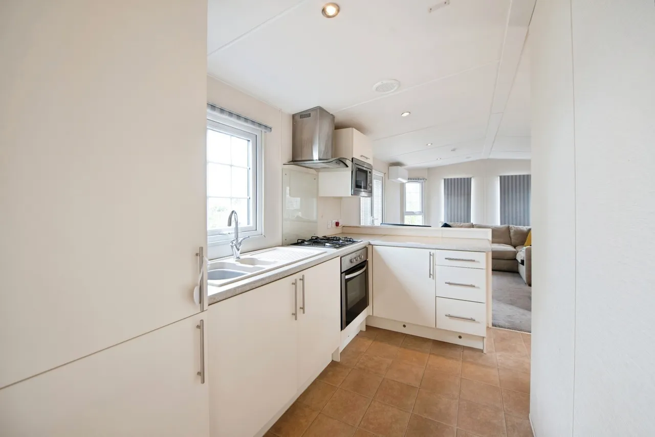 Stokes Bay Road, Gosport, PO12, photo 8