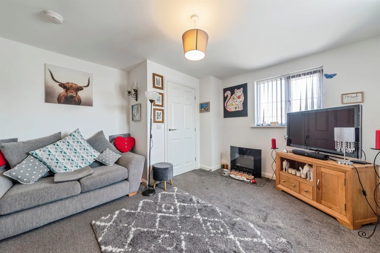 Gilberts Field, North Muskham, NG23, photo 2