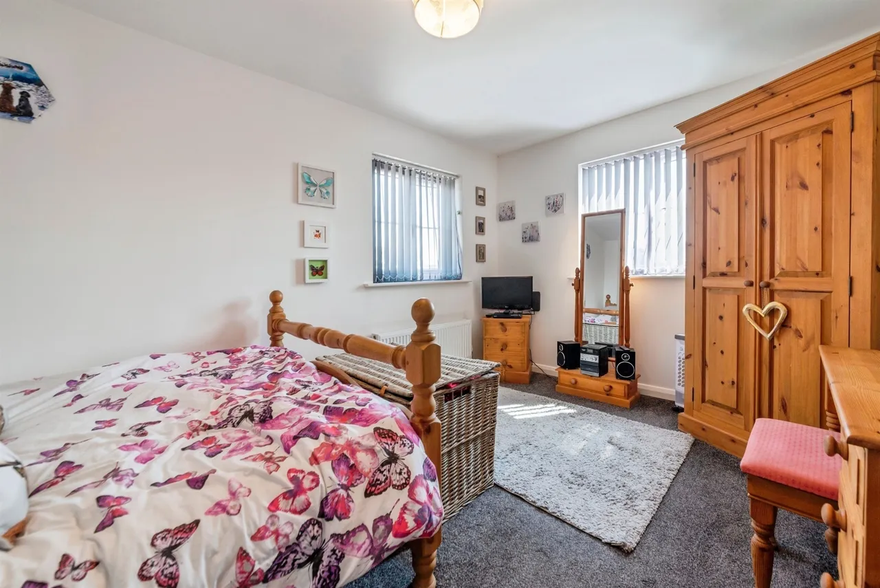 Gilberts Field, North Muskham, NG23, photo 10