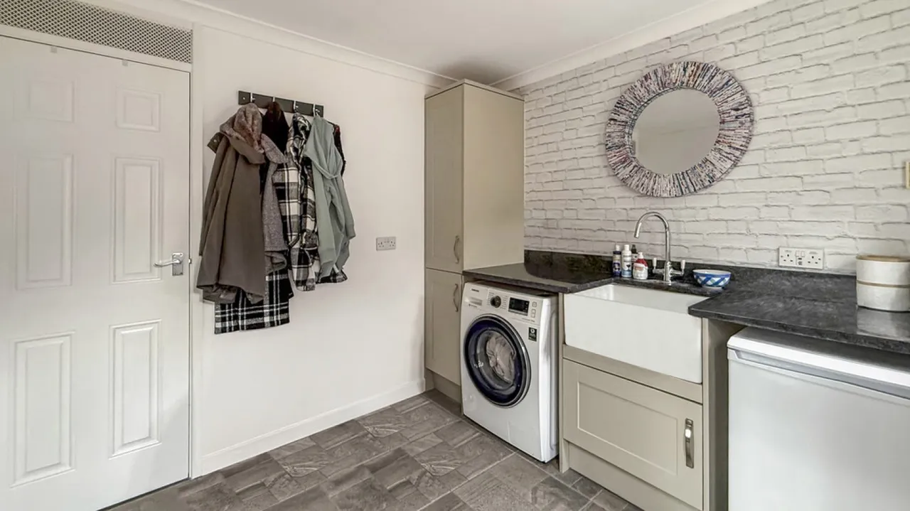 St Marys Lane, Dilton Marsh, photo 9