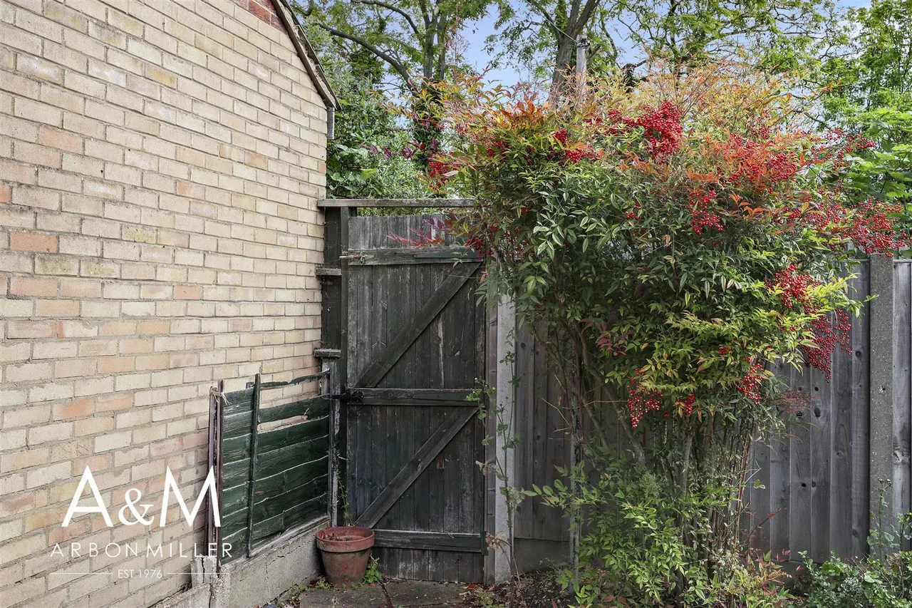 Perkins Road, Newbury Park, Essex, Ilford, IG27NJ, photo 20