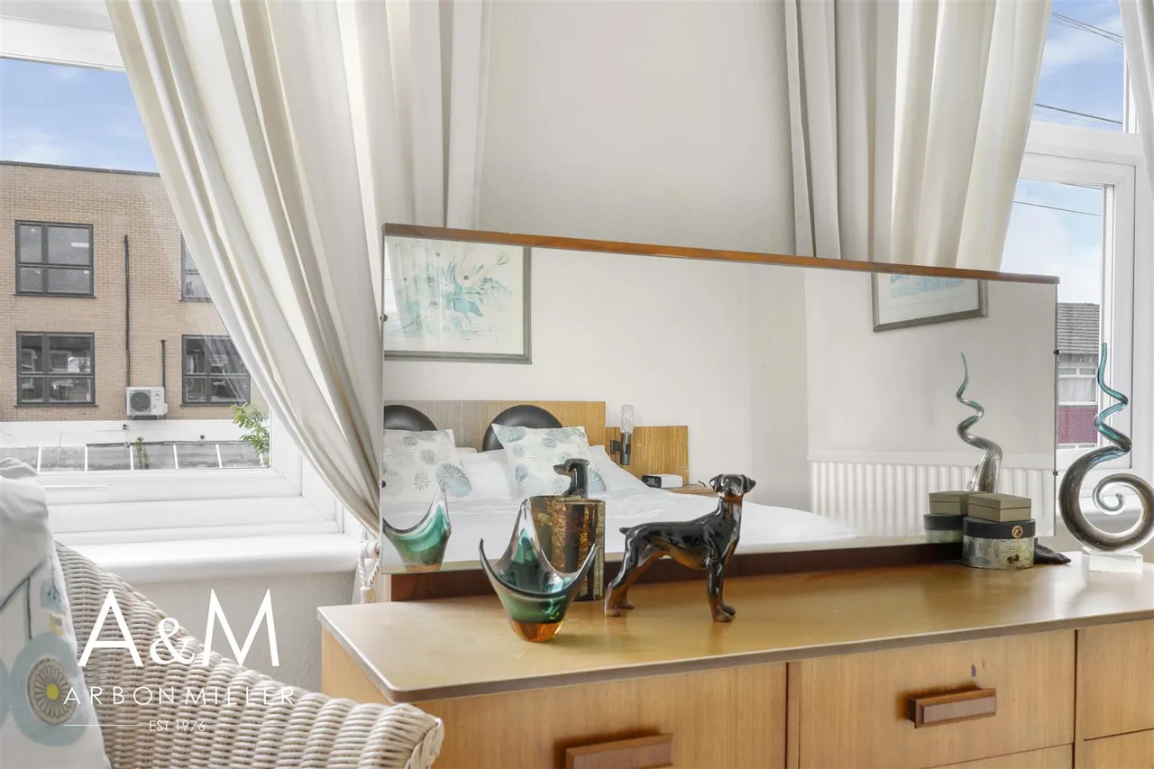 Perkins Road, Newbury Park, Essex, Ilford, IG27NJ, photo 14