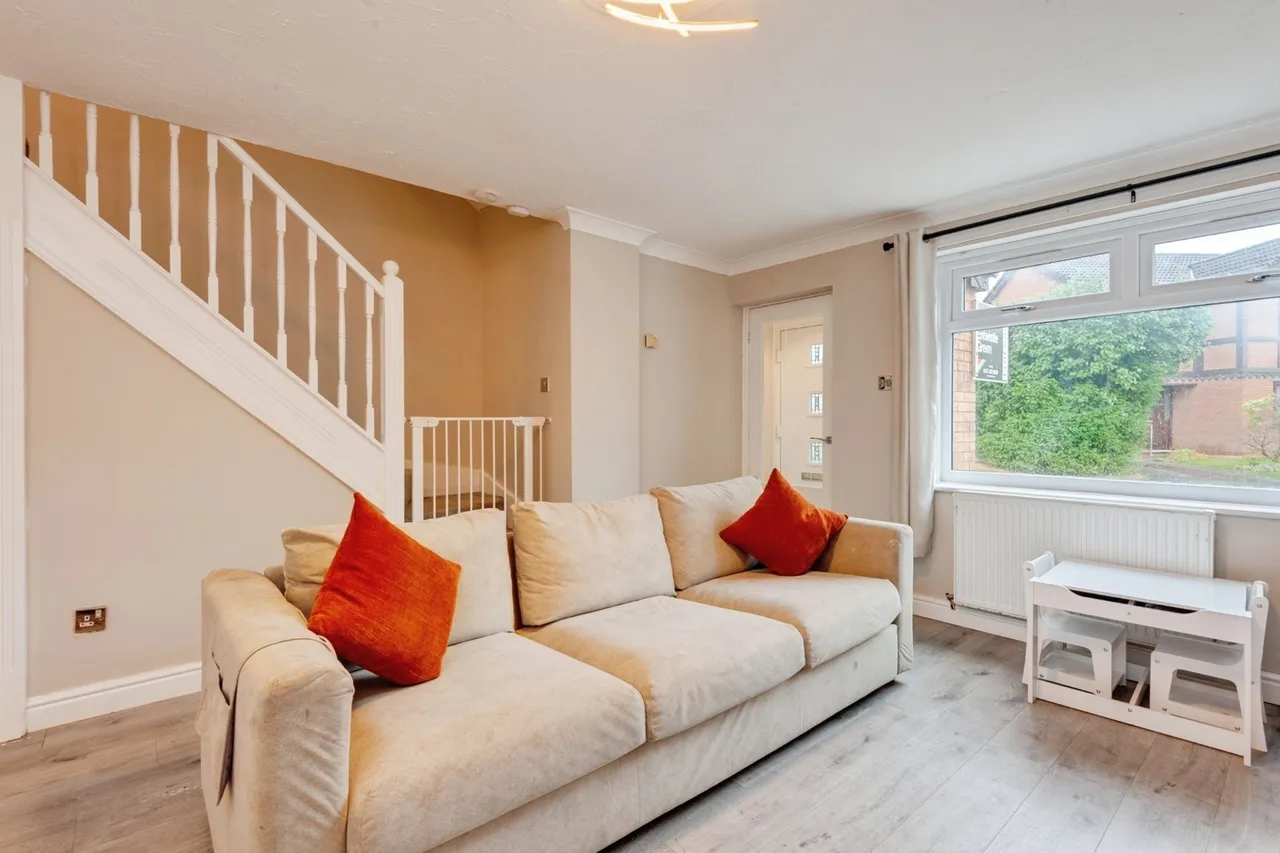 Flander Close, Widnes, WA8, photo 4