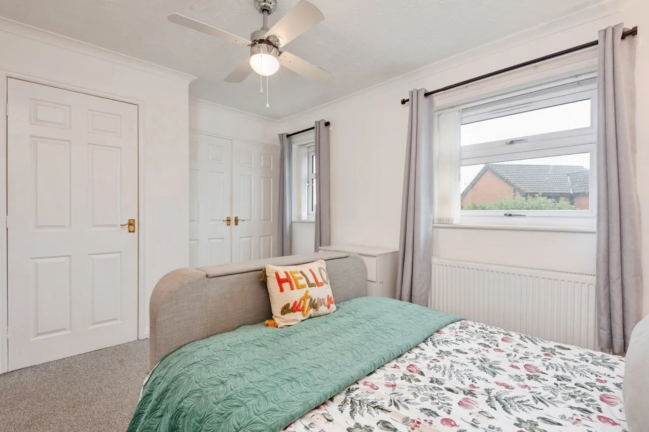 Flander Close, Widnes, WA8, photo 8