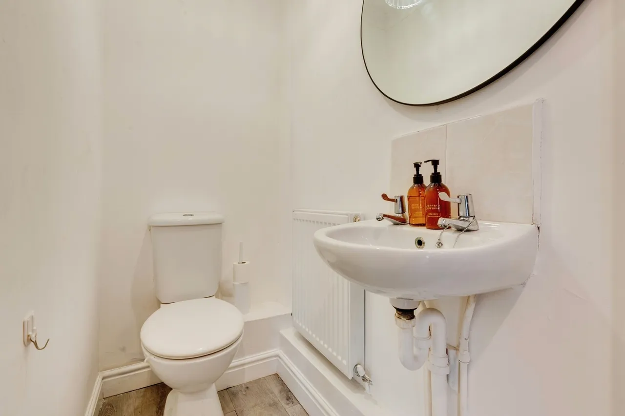 Flander Close, Widnes, WA8, photo 10