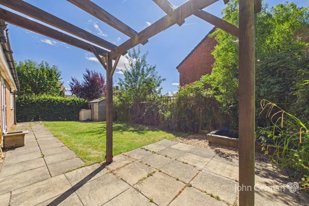 Wright Crescent, Ashbourne, photo 21