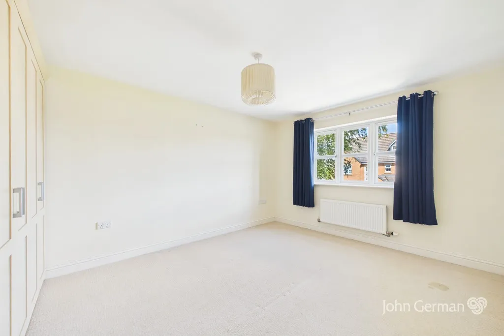 Wright Crescent, Ashbourne, photo 13