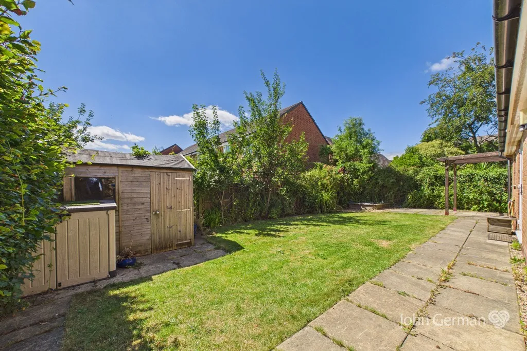 Wright Crescent, Ashbourne, photo 10