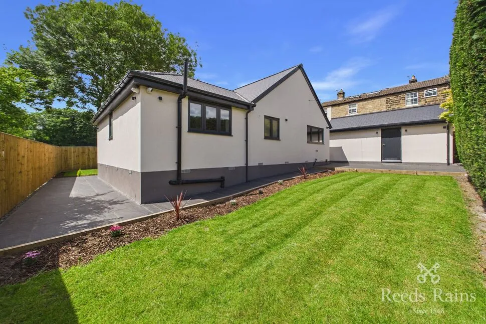School Hill, Newmillerdam, West Yorkshire, WF2, photo 11