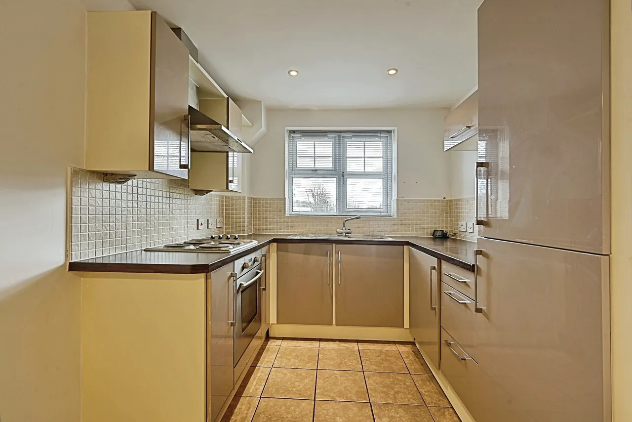 Farnley Crescent, Leeds, West Yorkshire, LS12, photo 6