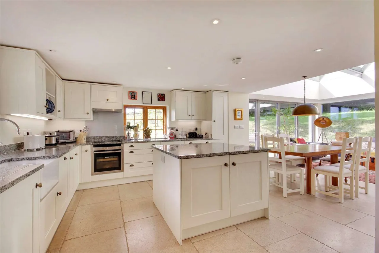 Witherenden Hill, Burwash, Etchingham, East Sussex, TN19 7JN, photo 6